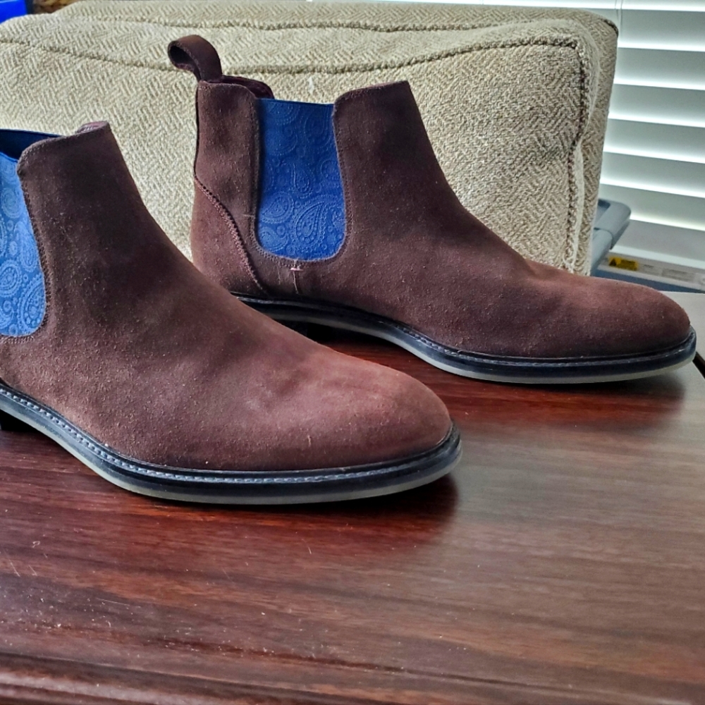 Ted Baker Chelsea boots size 12 in very fine, almost like new condition.
